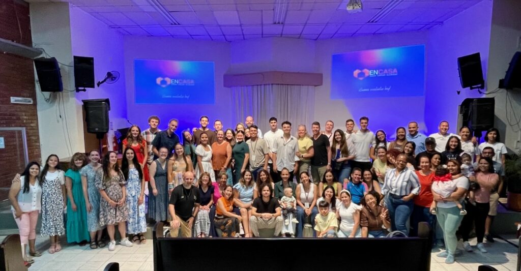Familias en Iglesia EnCasa Cali